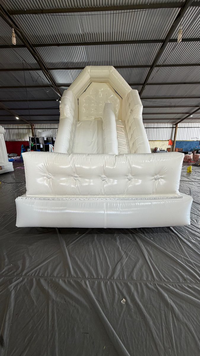 Premium com Piscina Removível de Luxo 3