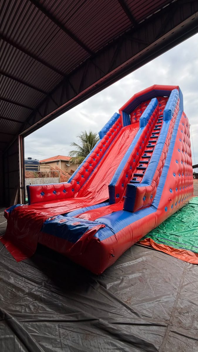 Tobogã Grande Slide 3